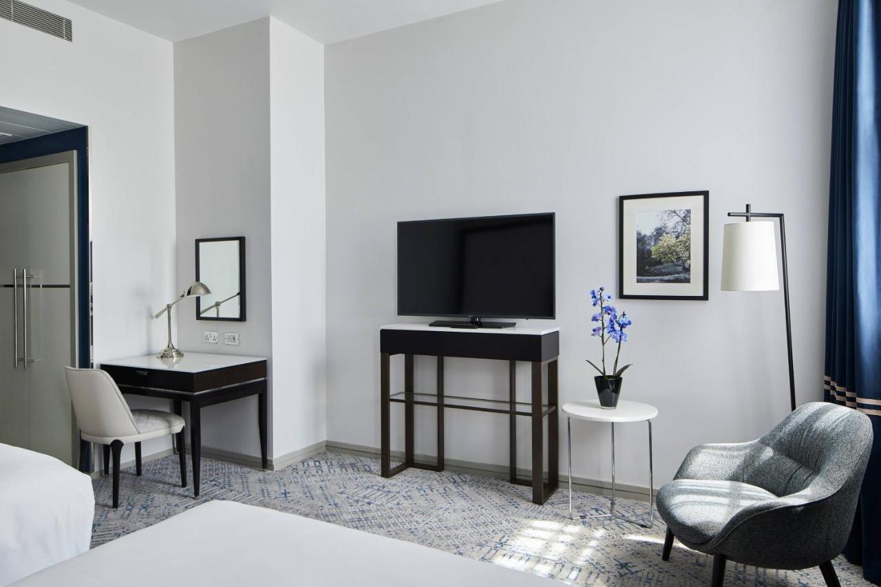 Superior Double Room with Two Double Beds and Square View,1320493837:JPEG